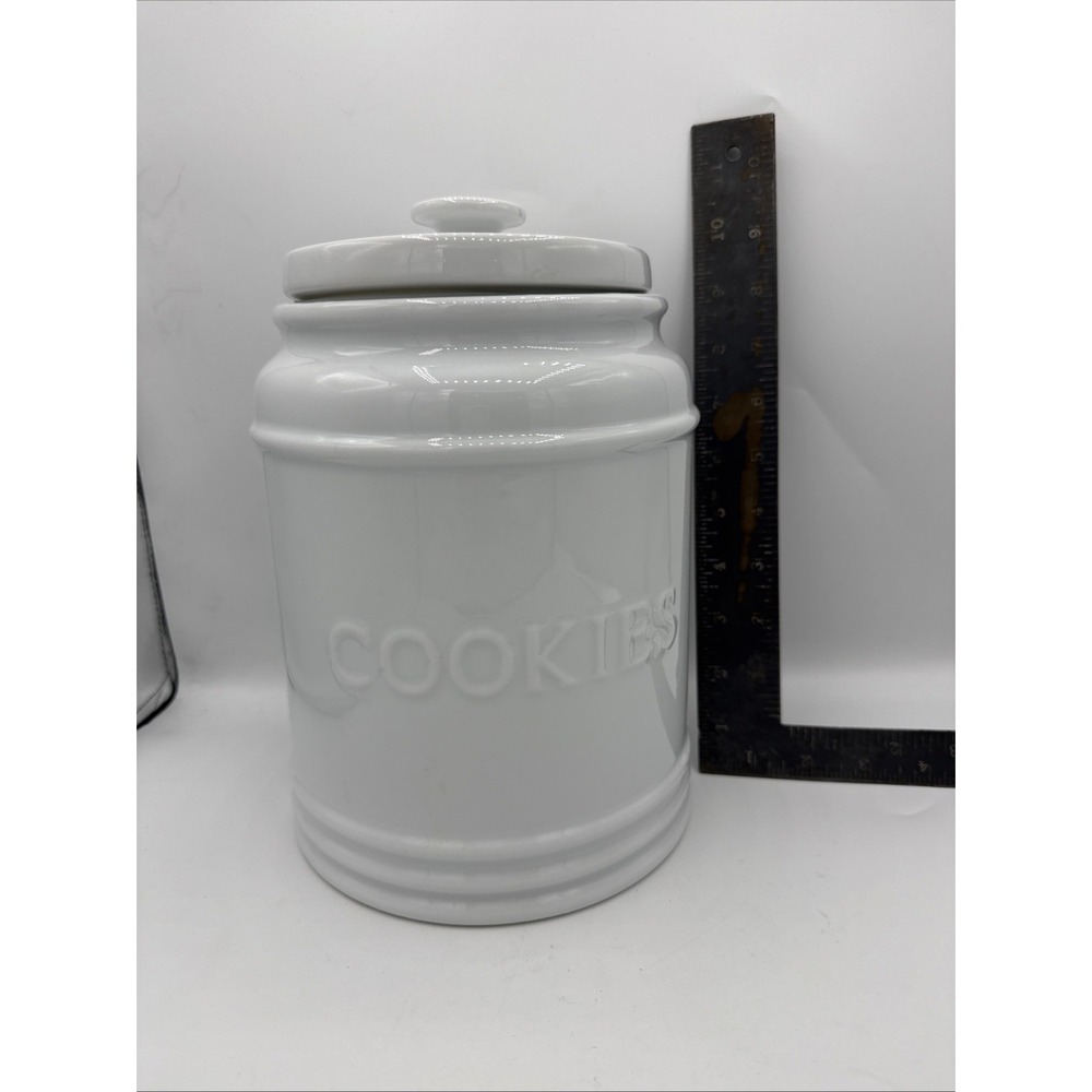 Fitz & Floyd Everyday White Bistro Cookie Canister Large 10"H x 7"W Embossed EUC